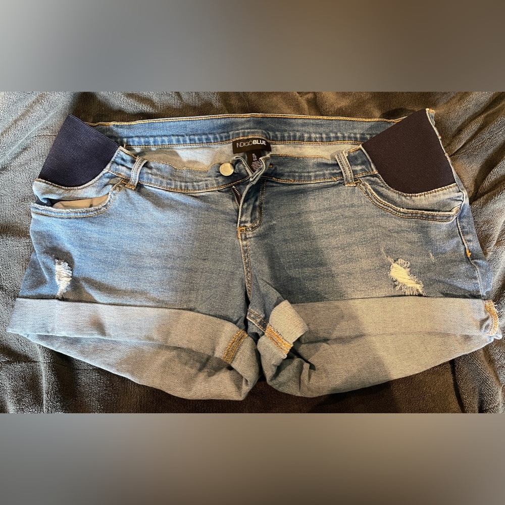 SOLD 3 pair maternity shorts